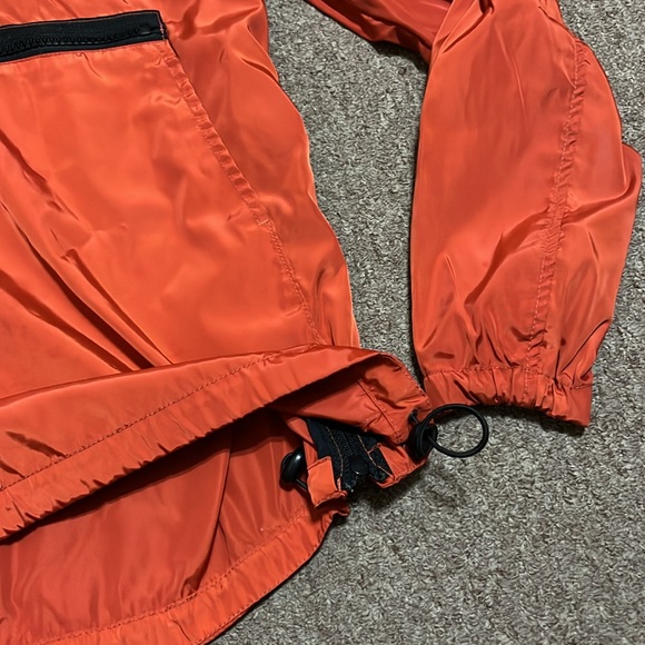 ASOS hooded windbreaker. 💕 - Picture 6 of 16